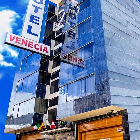 Hotel Venecia Huánuco Buitenkant foto
