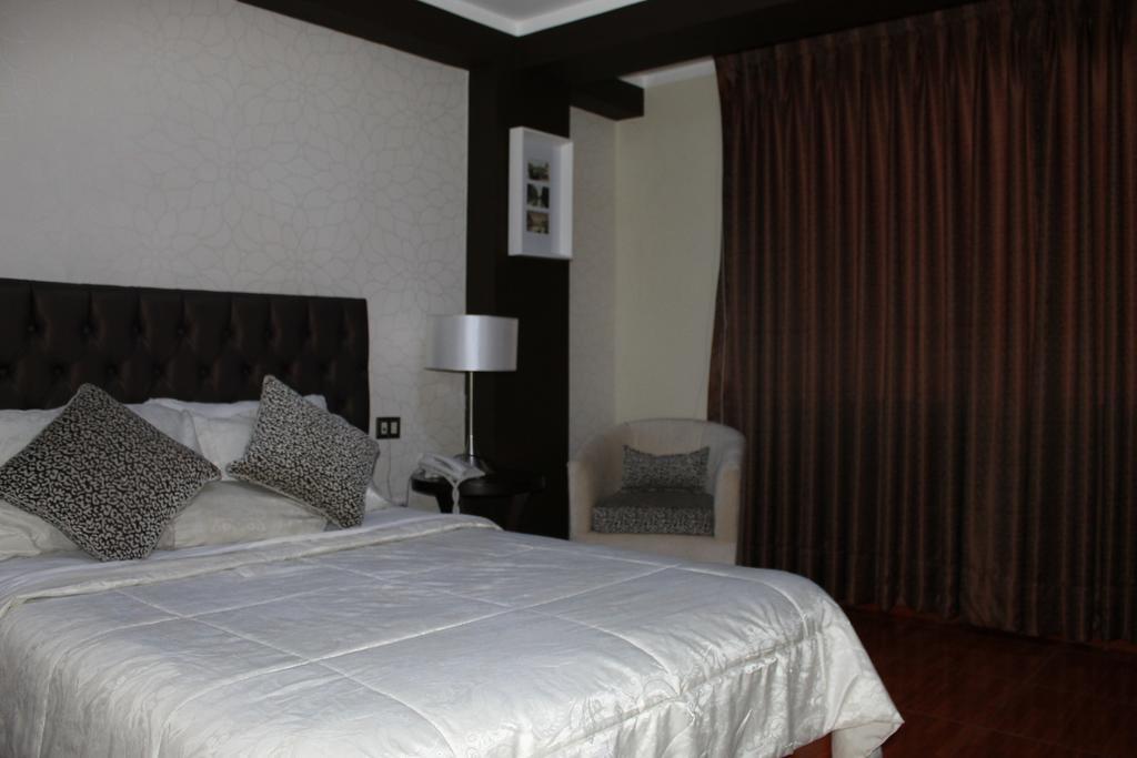 Hotel Venecia Huánuco Buitenkant foto
