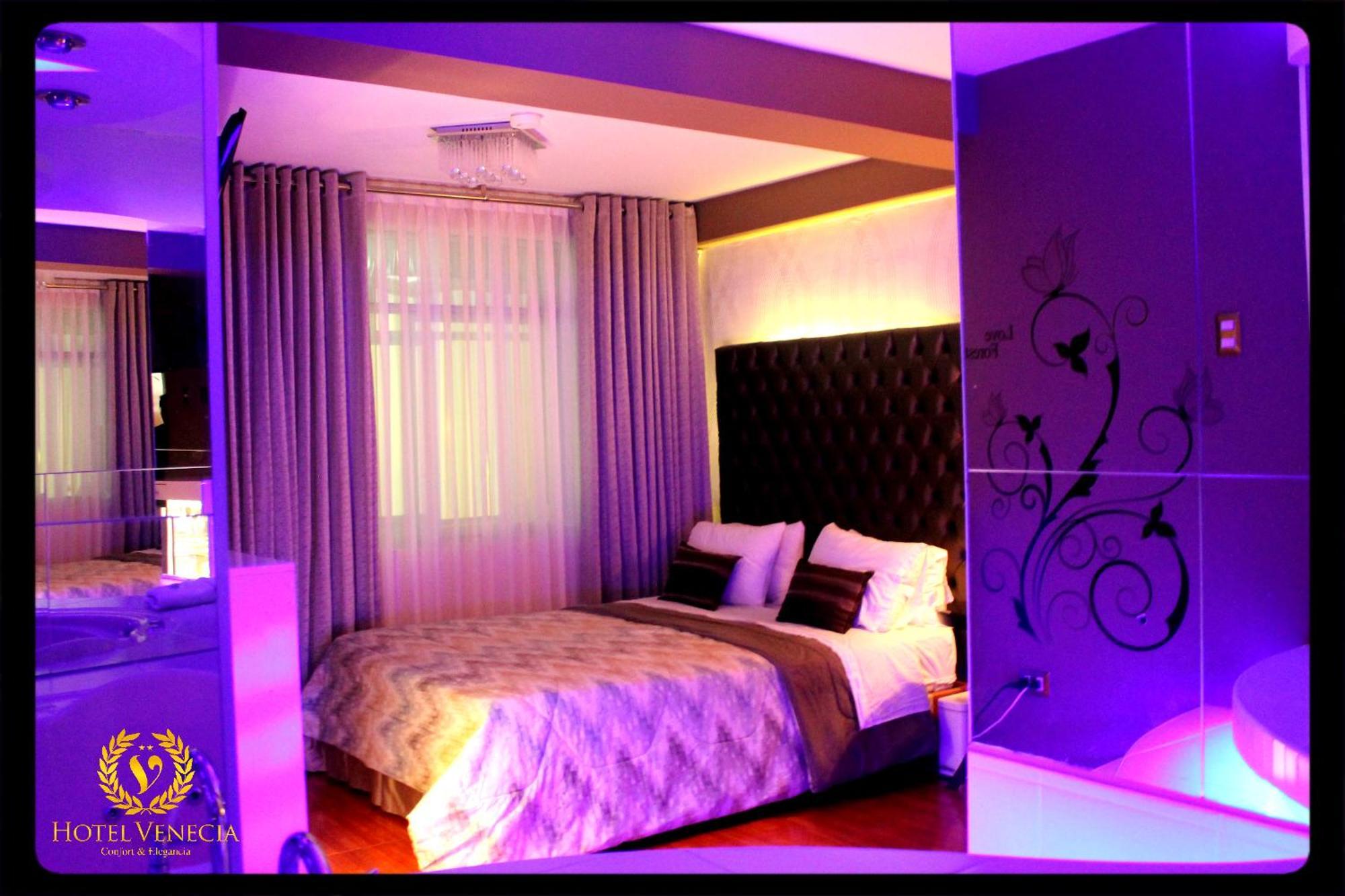 Hotel Venecia Huánuco Buitenkant foto